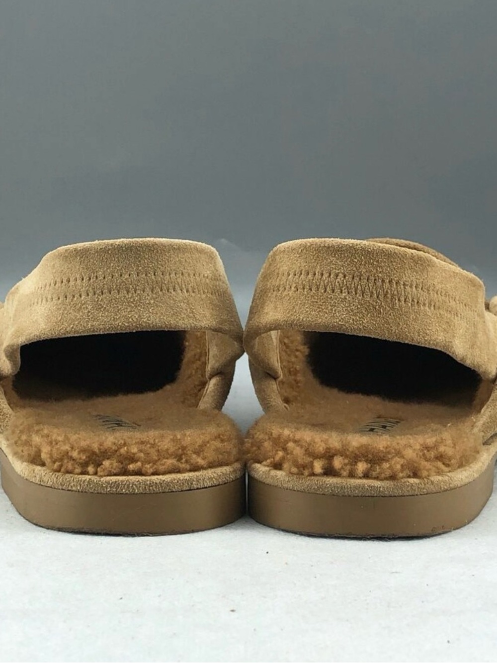 CHANEL Slingback Suede Loafers Metiers d'Art - Picture 5 of 9